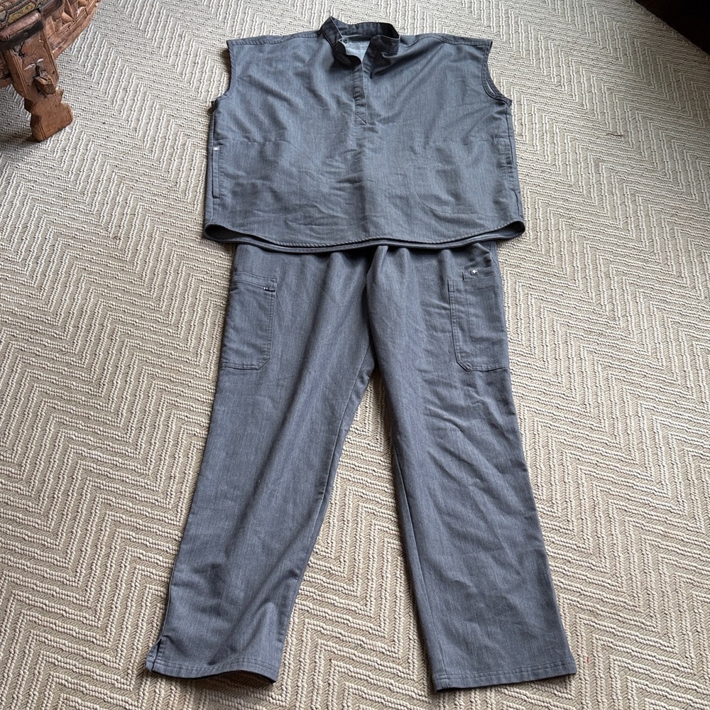 Figs Rafaela and Yola high waisted size XL scrub set